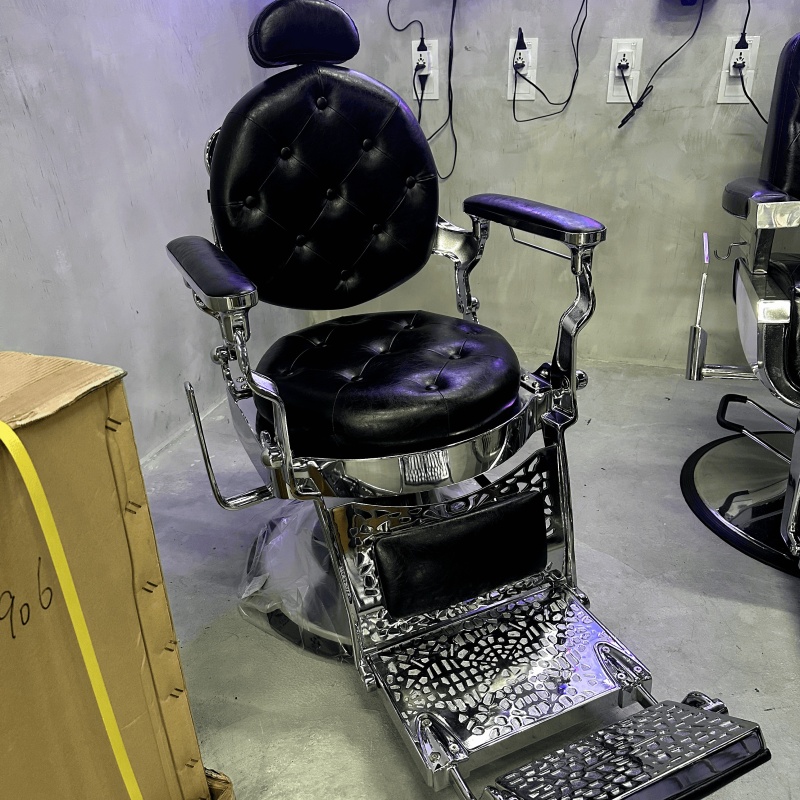 one_barber_chair_2906_heic-resized