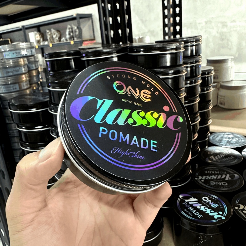 one_classic_berry_pomade_tin_heic-resized